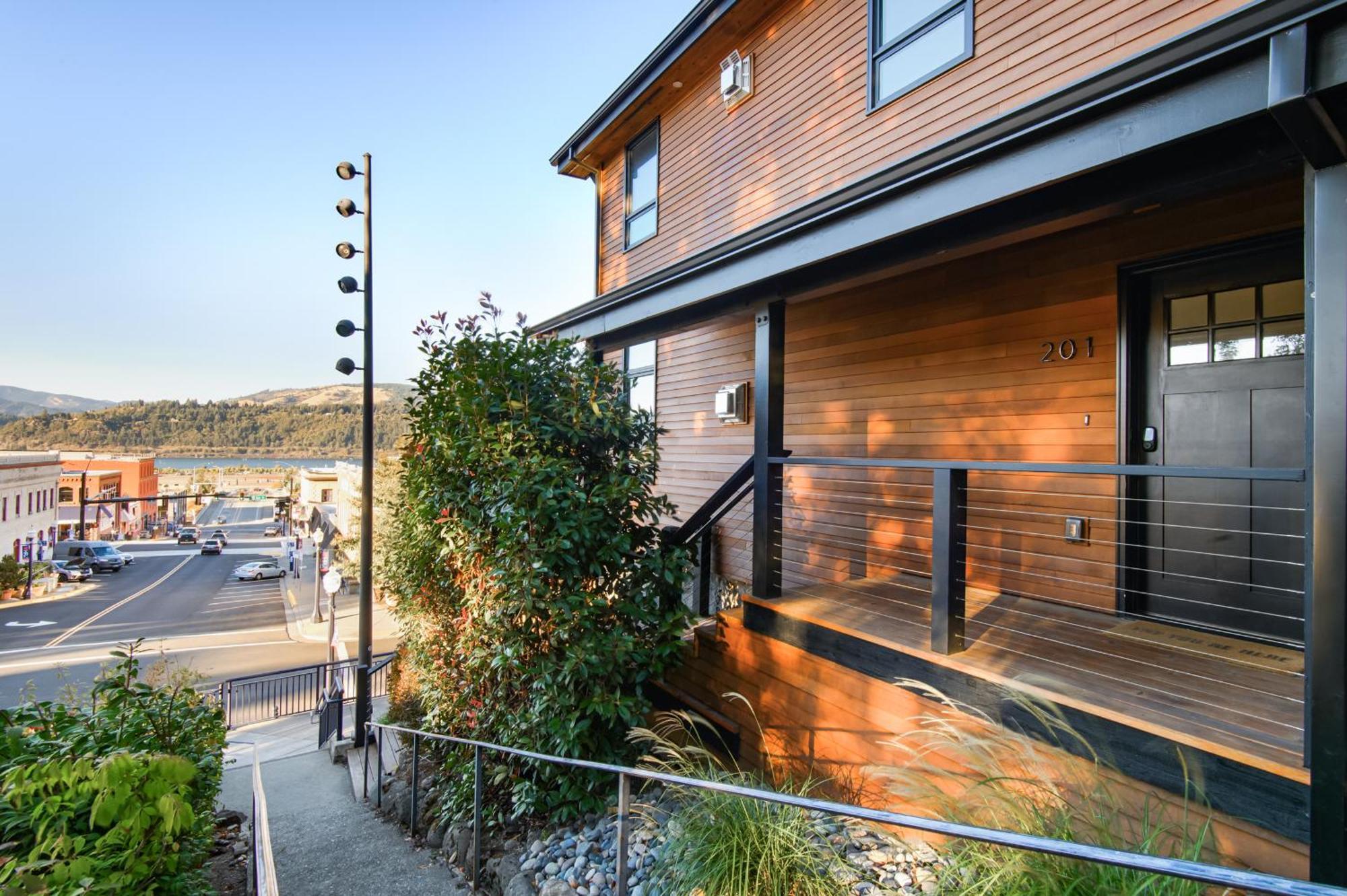 Horsefeathers Hotel Hood River Extérieur photo